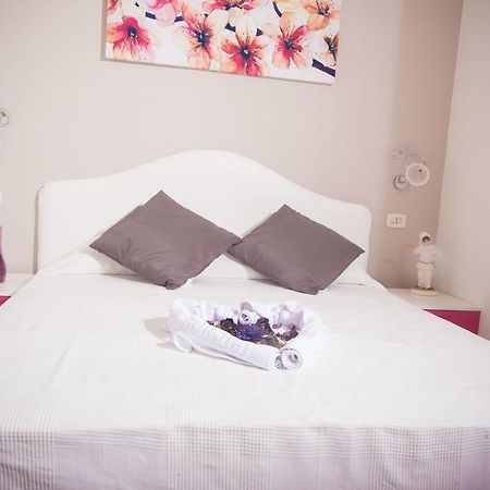 B&B Lungomare Naples Bilik gambar